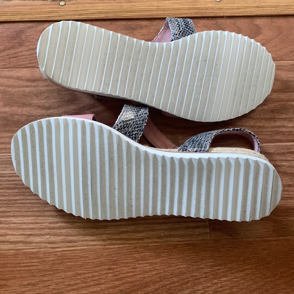 Bobs From Skechers Memory Foam Two-Tone Strappy S… - image 7